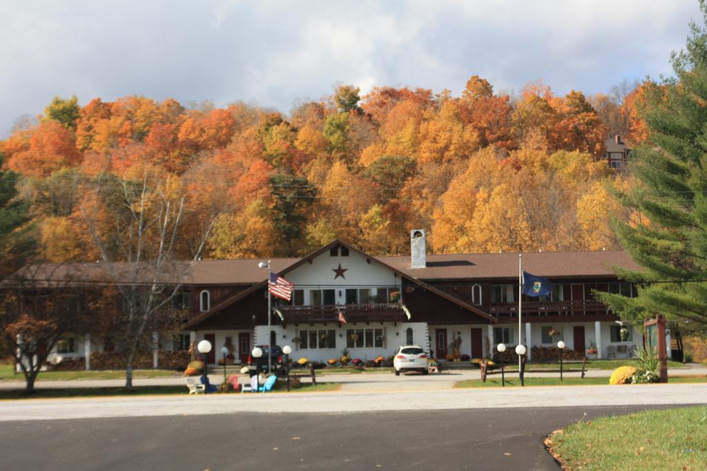 Olympia Lodge Manchester Center Exterior photo